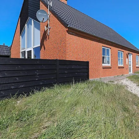 Secluded Retreat Near - By Traum بيت للعطل *